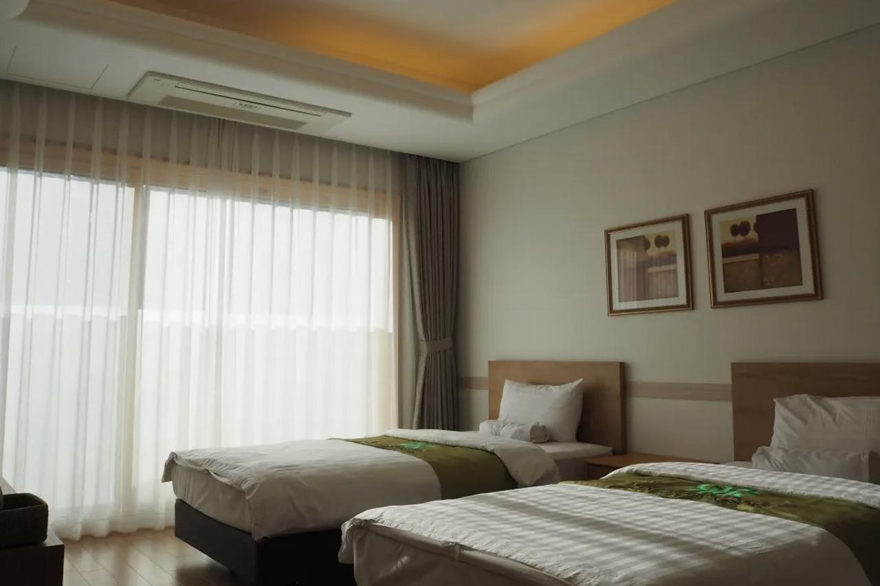 Hotel Pineridge Sokcho Esterno foto