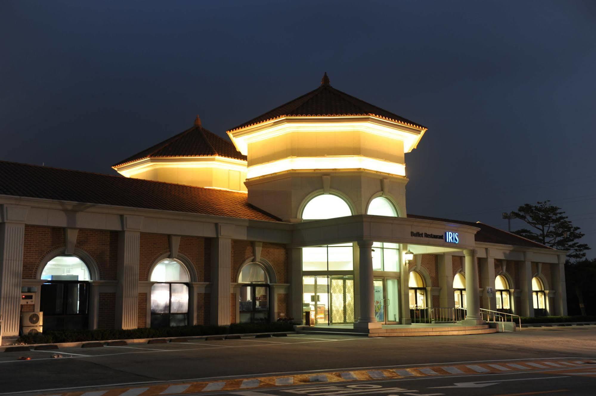 Hotel Pineridge Sokcho Esterno foto