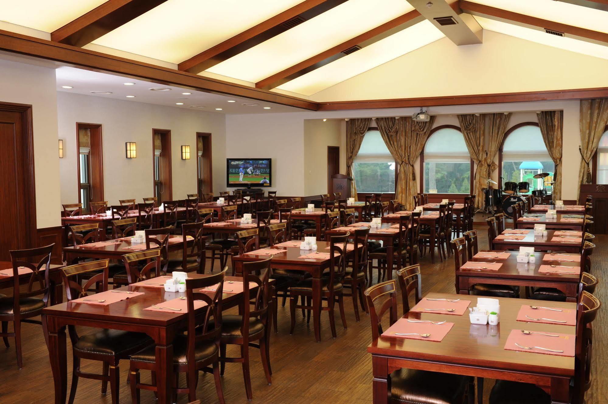 Hotel Pineridge Sokcho Esterno foto